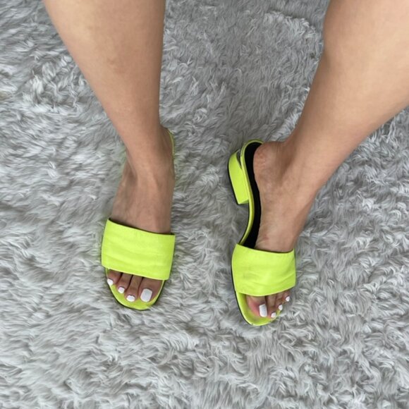 Alexander Wang Lou Neon Yellow Leather Slide Sandals size US 8/EU 38 - Picture 5 of 9
